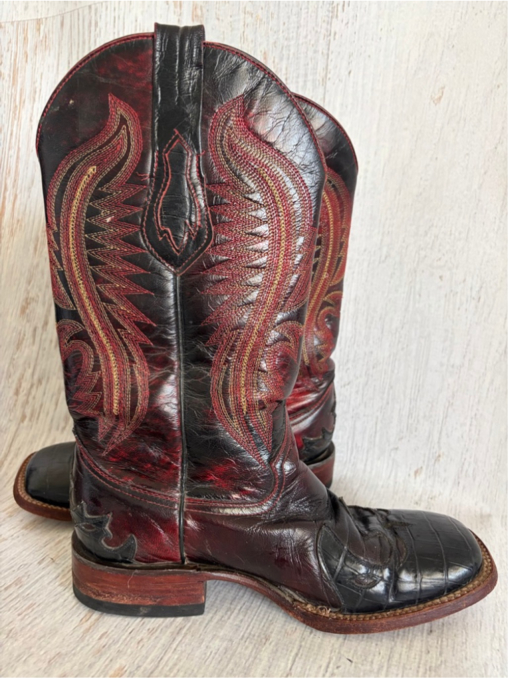 Women's Ferrini Black & Red Cowboy & Western Boots 8.5 - Picture 4 of 9
